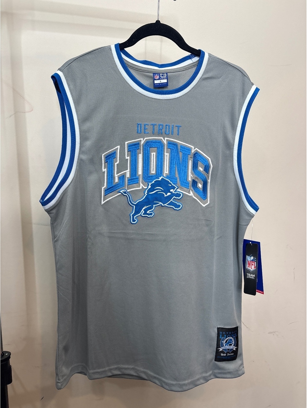 NFL Team apparel Detroit Lions Sleeveless Jersey Size L